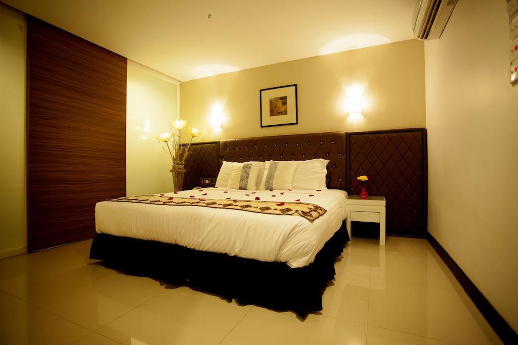 โรงแรมแมงก้า เซอรีเคมบางัน ภายนอก รูปภาพ